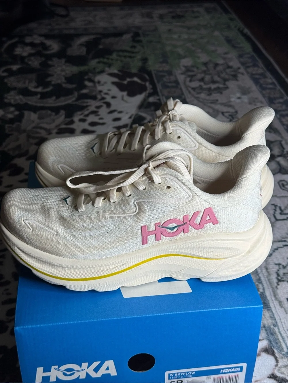 HOKA Women's Clifton 10 Running Shoes